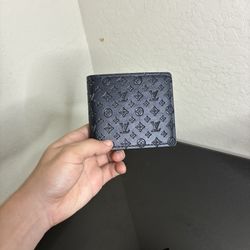 LV WALLET 