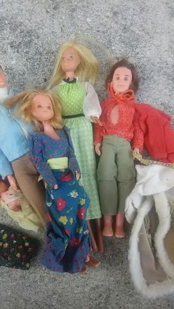 Vintage dolls need cleaning with clothes