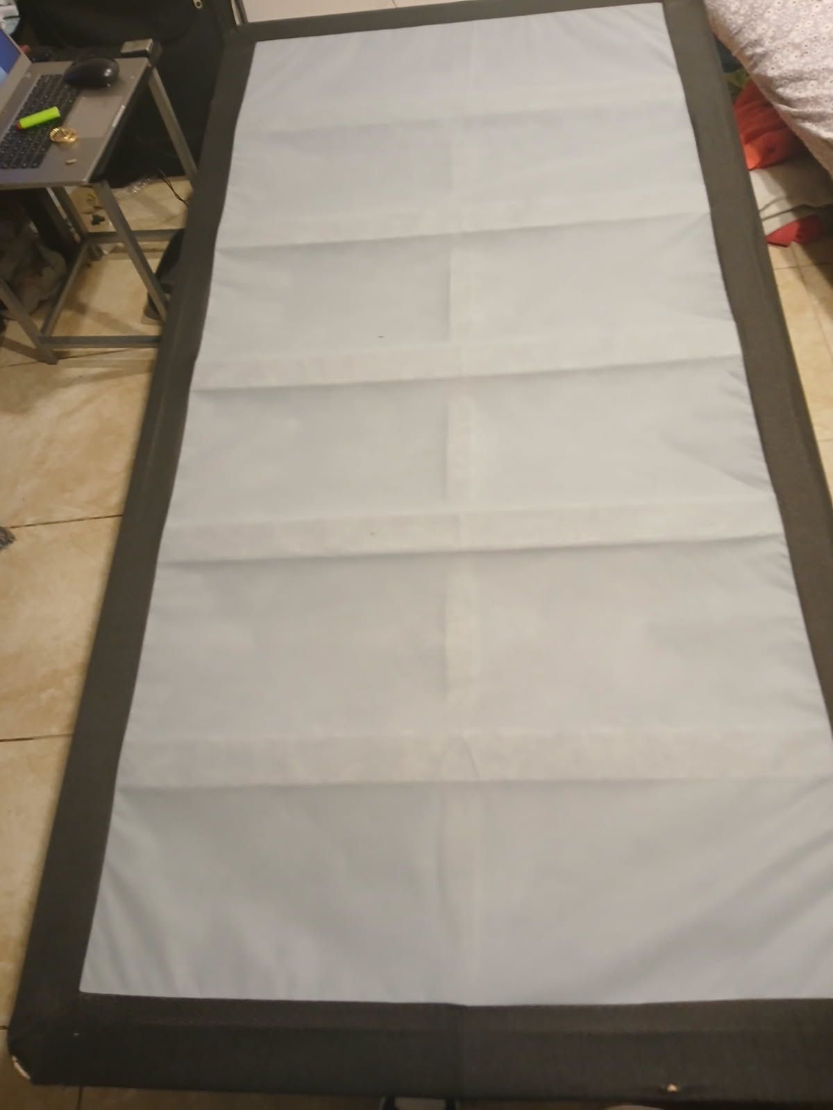 Bed frame & Bottom Piece Need Gone Asap