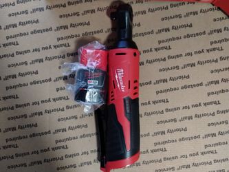 Milwaukee M12 3/8" Ratchet and battery