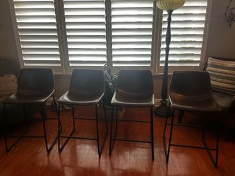 FREE Barstool chairs