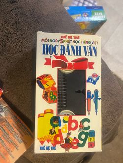 Vietnamese education and music  VHS sets.