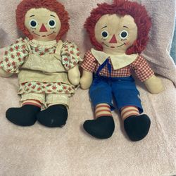 Vintage Raggedy Ann and Andy Dolls.