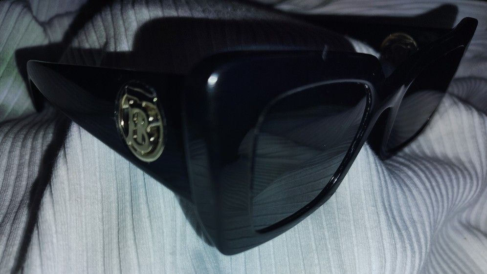 Burberry Designer Daisy Frame Sunglasses - Jennifer Lopez's Favourite