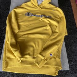 Men’s XL Champion sweatshirt
