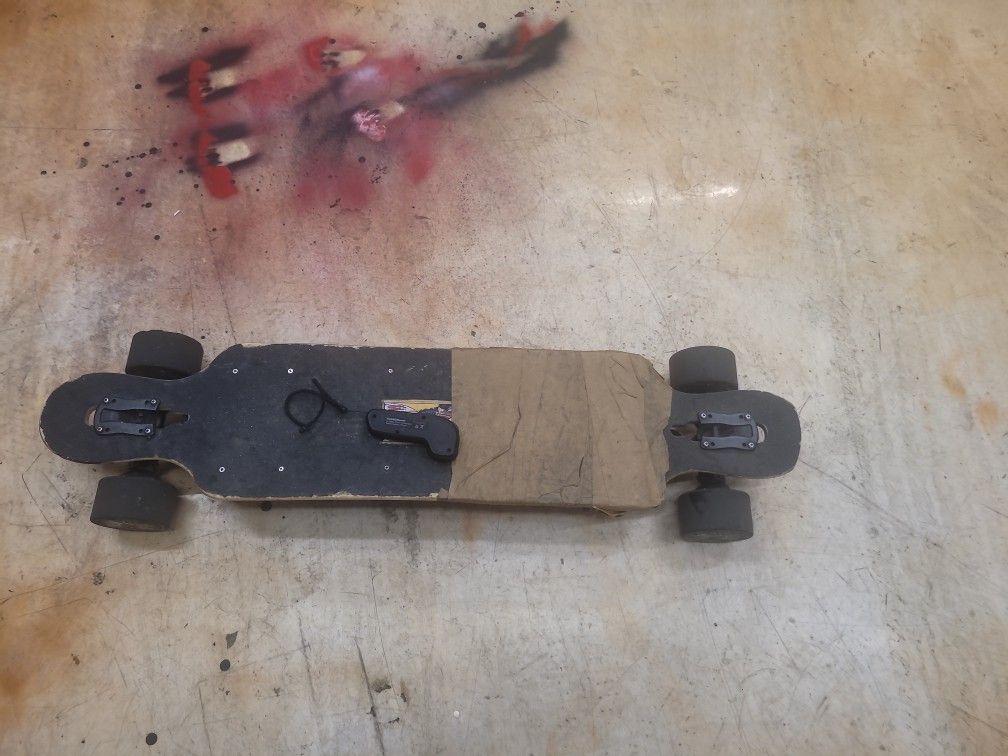 Meepo AWD Pro Electric Skateboard