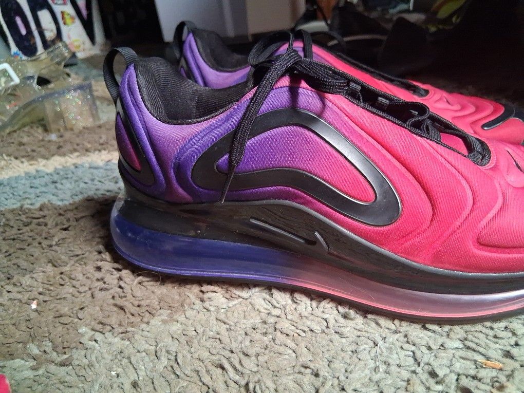 NIKE 720 MENS 10.5
