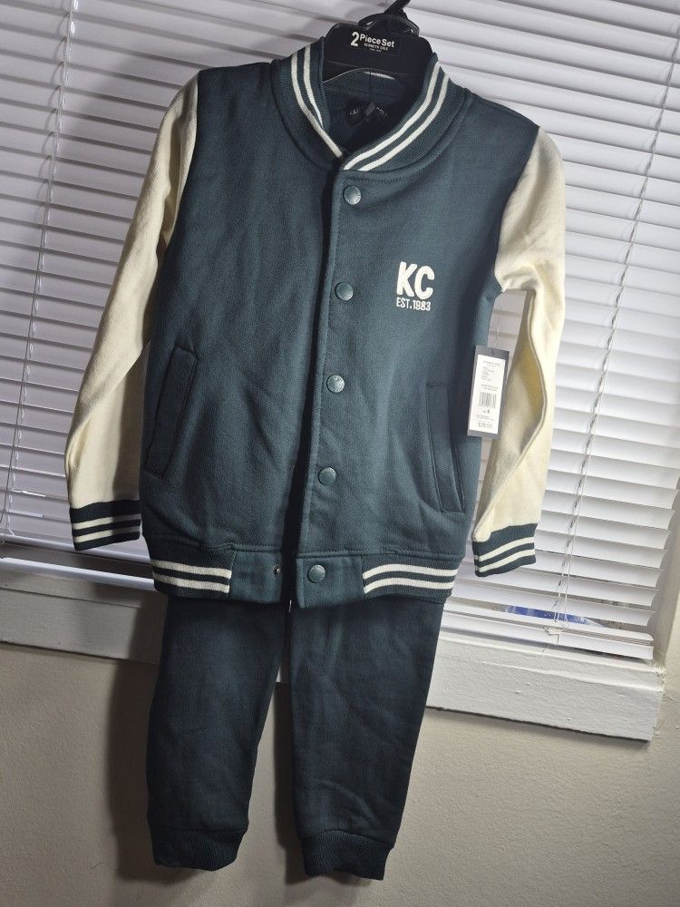 Kenneth Cole Kids 2pc Set – Size 6 (Hunter Green)