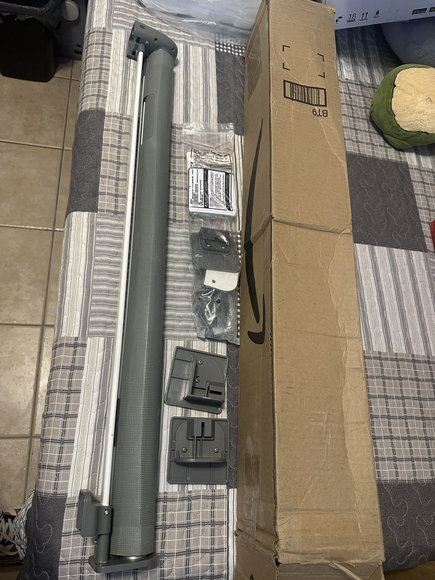 Retractable Baby Gate