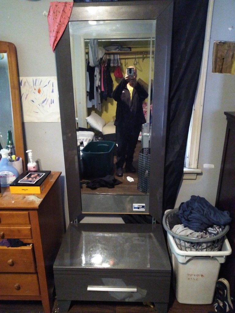 Mirror W/ Drawer