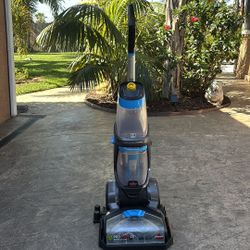 Bissell vacuum Pro Heat 2x Revolution Pet 1 gallon