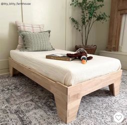 Little Seeds Maverick Montessori Toddler Floor Bed with 2 Heights and a toddler mattress