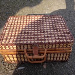 Old Picnic Basket 