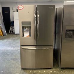 Frigidaire Gallery French Door Refrigerator 4 B
