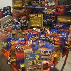 Dale Earnhardt Sr 30 Car Collection 