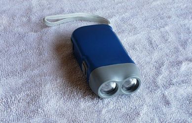 Hand Crank Flashlight