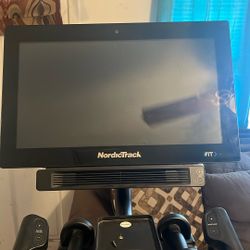 Nordic track Commercial S22i Studio Cycle 