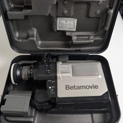 Betamovie BMC-110 Camcorder with Case - Untested - Vintage Collectible