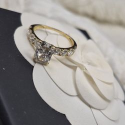 Radiant Ring With Side Stones 