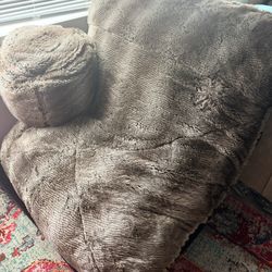 Lovesac