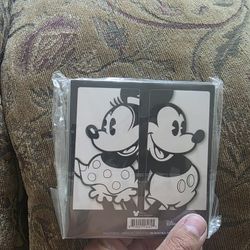 FigPin Mickey And Minne #444 & #445