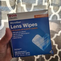 Lens Wipes (1 Available)