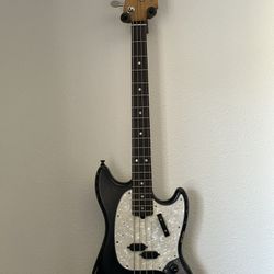 Fender Mustang JMJ Short Scale Bass