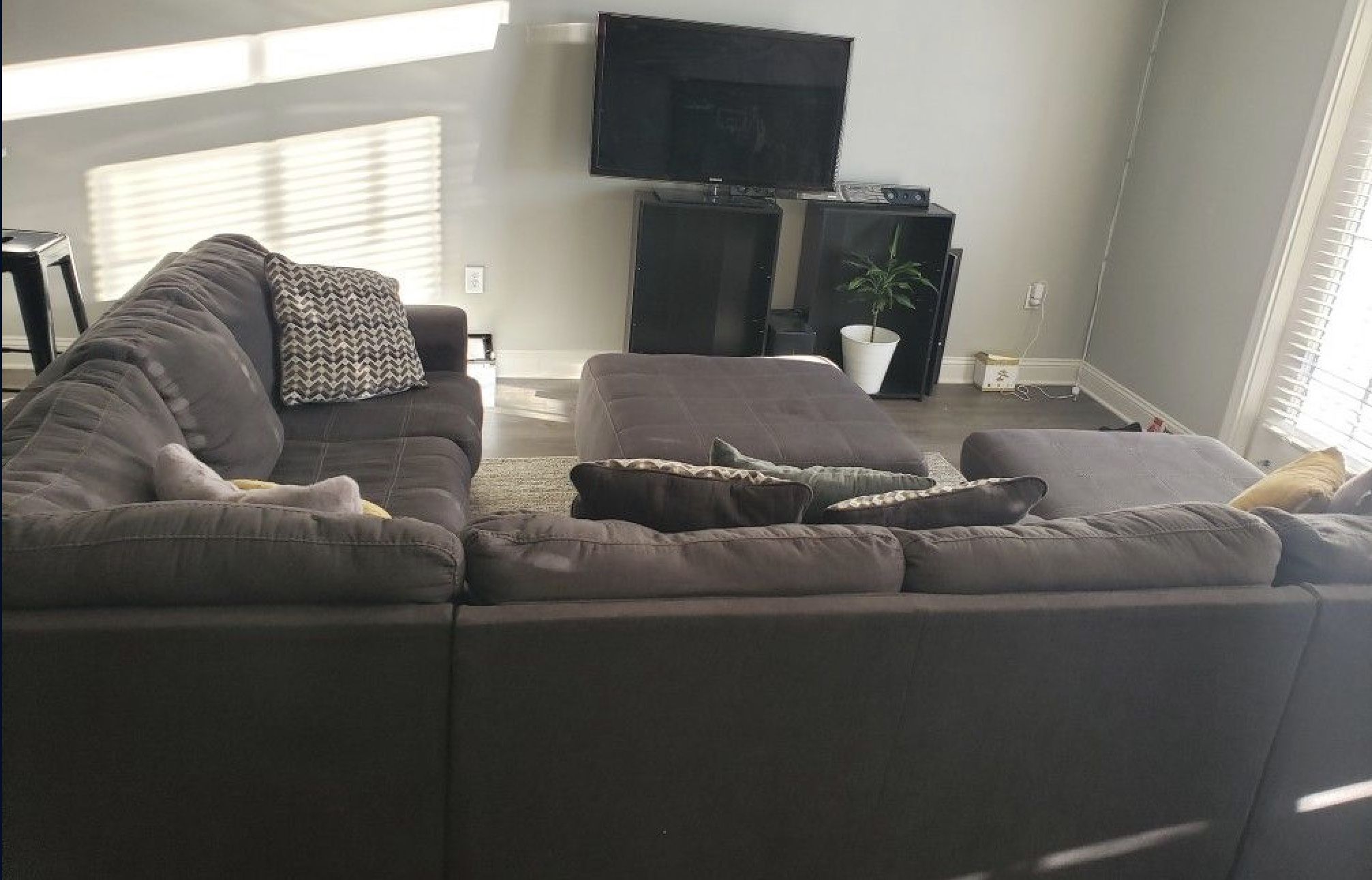 Gray U Shape Couch With Ottoman 