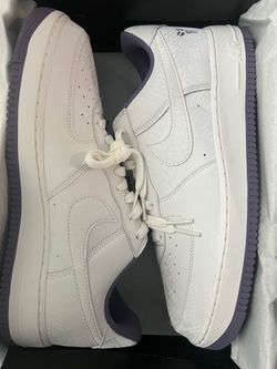 Nike men’s Kobe Air Force 1 low