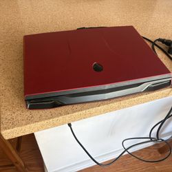 alienware m17x r3 - red