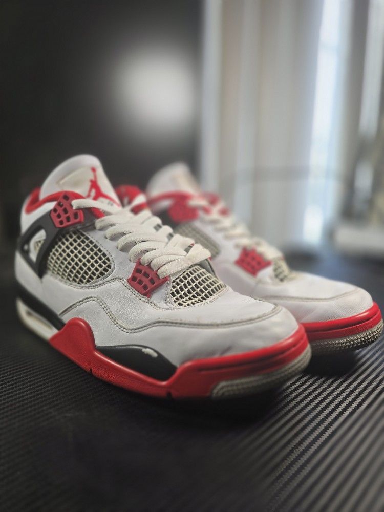 Jordan Air 4 Retro - Fire Red