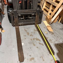 Cascade Forklift Forks Class ll  42” Long X 4” Wide