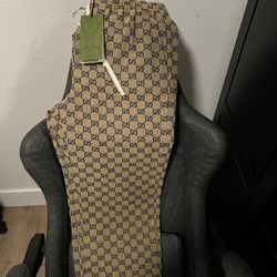 Gucci Pants 