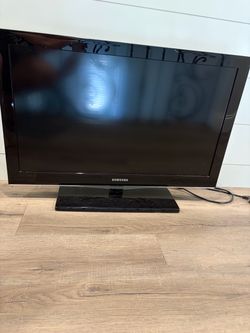 Samsung 32” 1080p LCD TV – Works Great – Good Condition