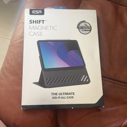 ESR Magnetic case For iPad Pro Brand New In Box  BLACK 