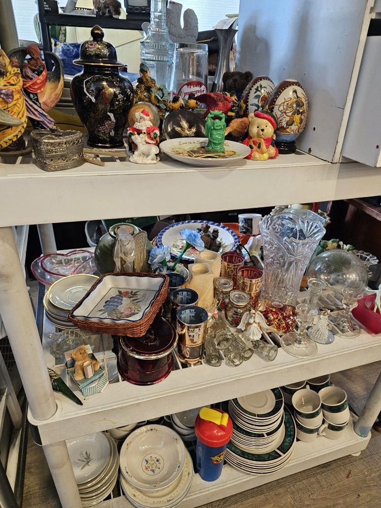 Vintage Treasures Items From 5 $ And Up