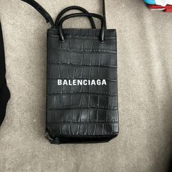 DAMAGED Balenciaga bag