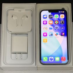 iPhone 13 - Factory Unlock - LIKE NEW 