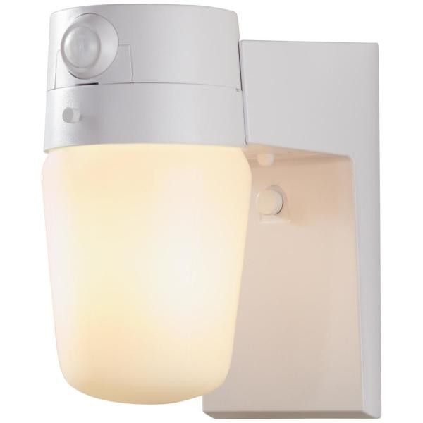 Hampton Bay Motion Sensing Exterior Wall Lantern White Finish #314423