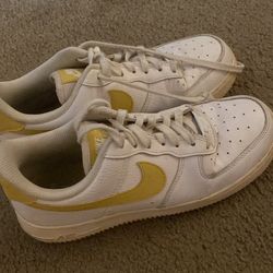 Nike Air Force 1