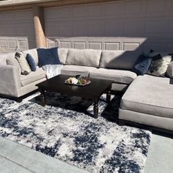 Bauhaus 3-piece Sectional. 