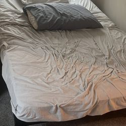 Queen Size Bed And Frame 