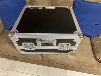 odyssey 19” rack case with a glide shelf - OBO