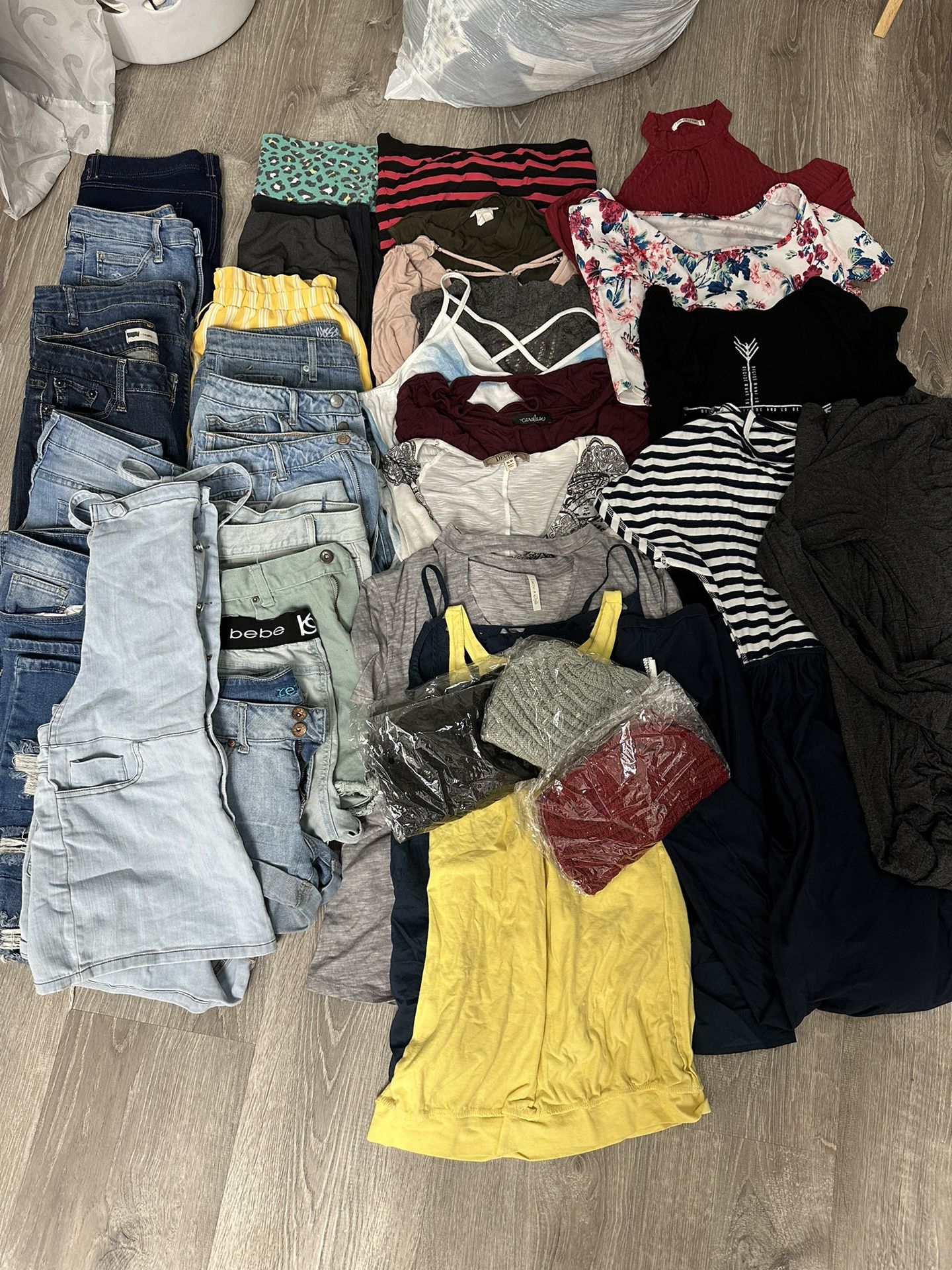 Women’s Clothes 