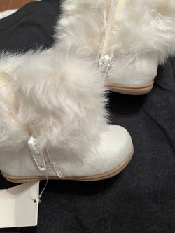 NEW! Furry Shoe Boots for Child