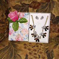 New Necklace And Earrings Set. $12