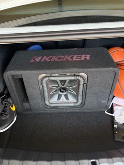 Kicker 10 inch Sub and Amp