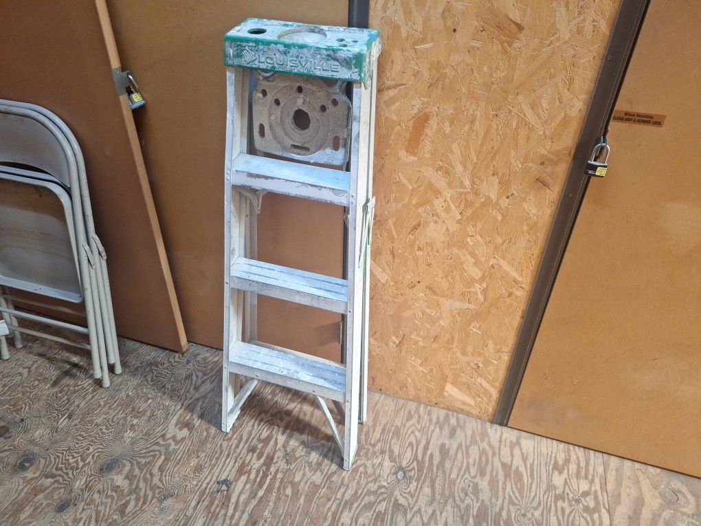 Step Ladder