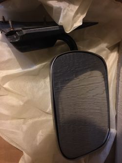 GMC/CHEVY TRUCK MIRROR PAIR OF 2
