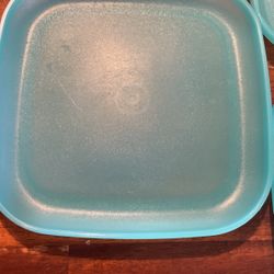 3 Tupperware Blue Plates